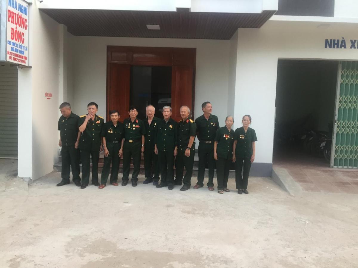 Отель Nha Nghi Phuong Dong Quang Tri Экстерьер фото