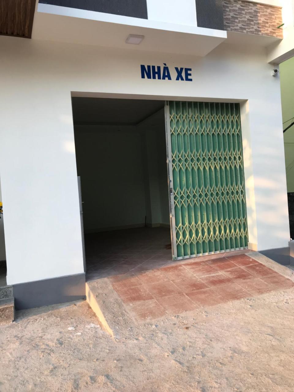 Отель Nha Nghi Phuong Dong Quang Tri Экстерьер фото