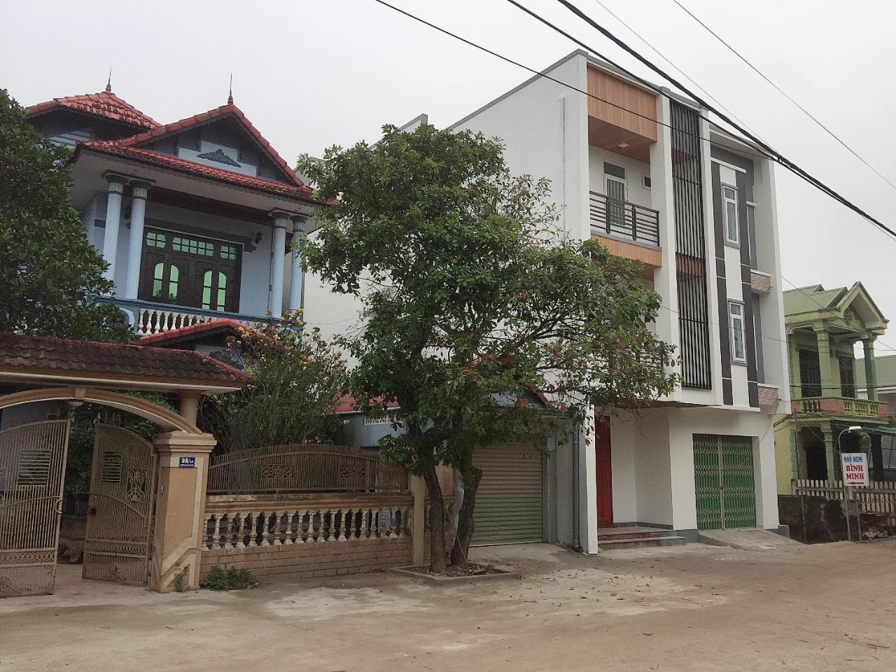 Отель Nha Nghi Phuong Dong Quang Tri Экстерьер фото